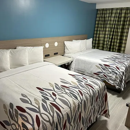 Red Roof Inn Plus Brooklyn - Flatbush Ave-3